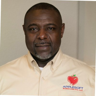 Kelvin Hinton
