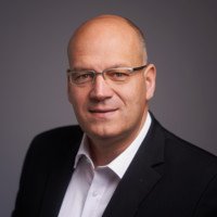 Oliver Ebel