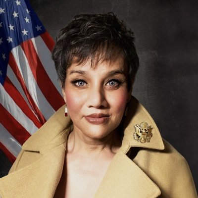 Sonya Lee