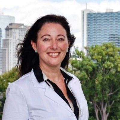 Courtney Cruzan 尚可妮