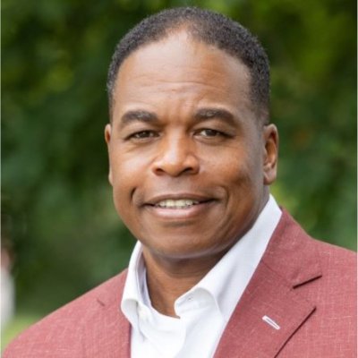 Derek Thomas
