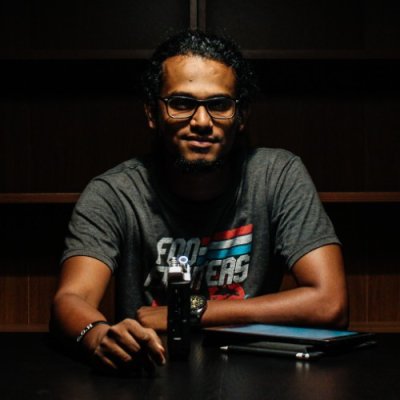 Dhruvit M