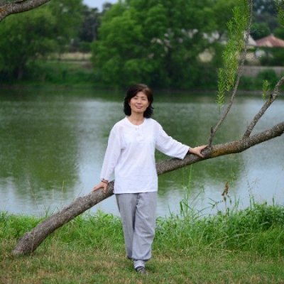 Kyung Yi-Okelly