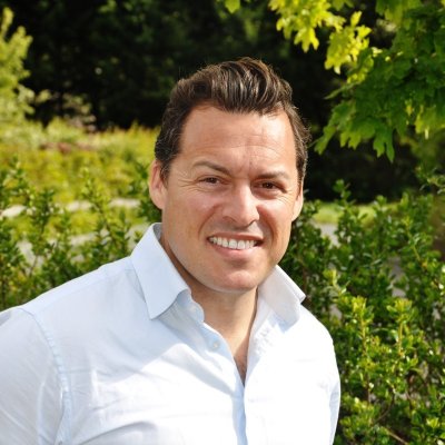 Simon Williams
