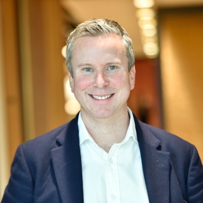 Stephen Mills