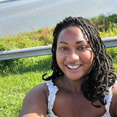 Courtney Blanks